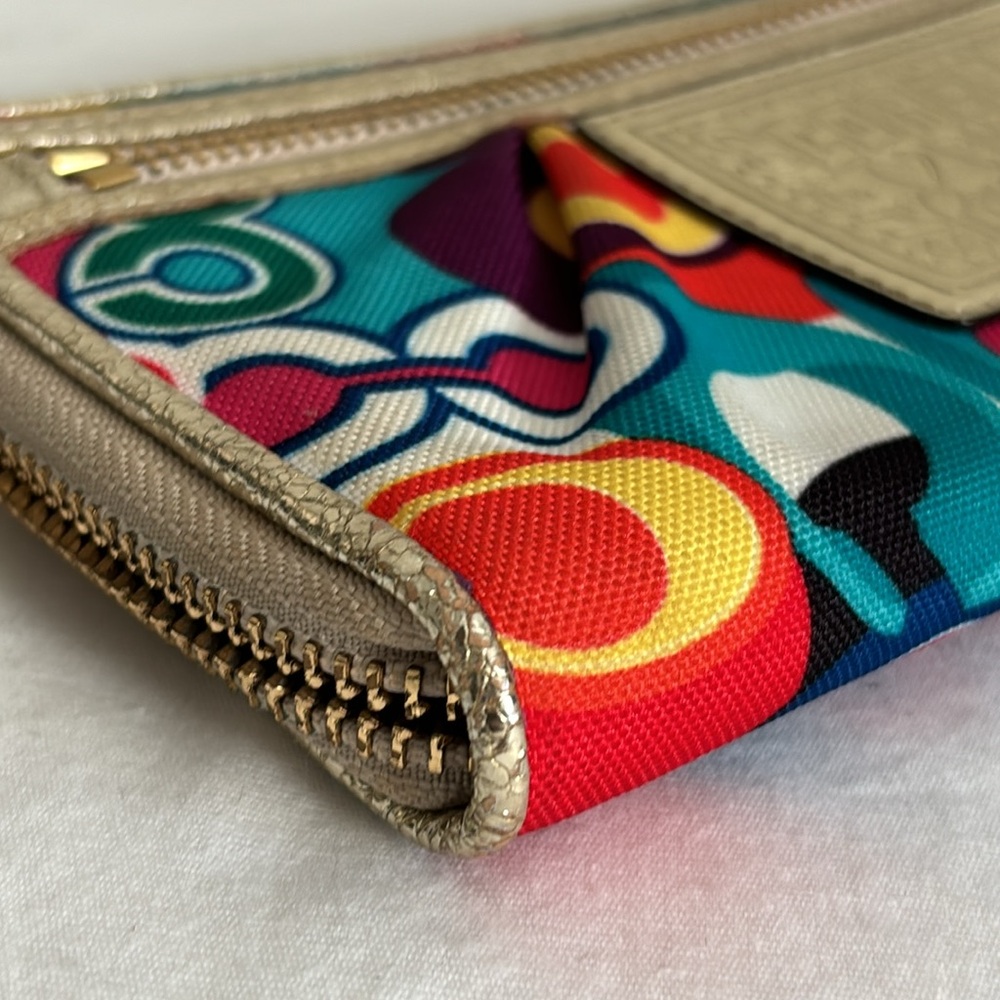 COACH Poppy Pop C Graffiti Zip Wallet Wristlet - Picture 10 of 12